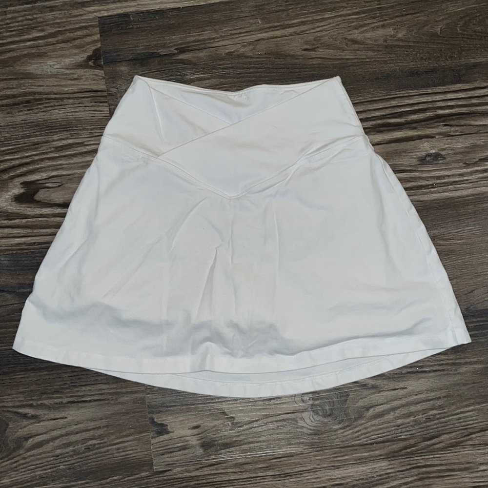 PINK White Skorts